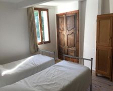 France Provence-Alpes-Côte d'Azur Castellane vacation rental compare prices direct by owner 26744820