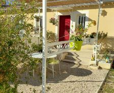 France Languedoc-Roussillon Rochefort-du-Gard vacation rental compare prices direct by owner 26252571