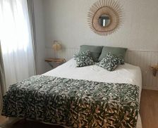 France Provence-Alpes-Côte d'Azur Valensole vacation rental compare prices direct by owner 27043737