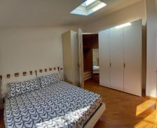 Italy Emilia-Romagna Cento vacation rental compare prices direct by owner 28253516