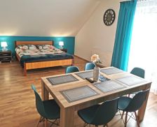 Poland Lower Silesia Lewin Kłodzki vacation rental compare prices direct by owner 26210213