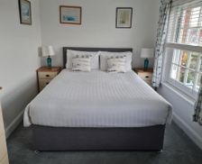 United Kingdom Isle of Wight Cowes vacation rental compare prices direct by owner 18615671