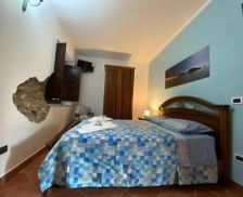 Italy Campania Ascea vacation rental compare prices direct by owner 32442124