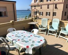 Italy Liguria Albissola Marina vacation rental compare prices direct by owner 26103150