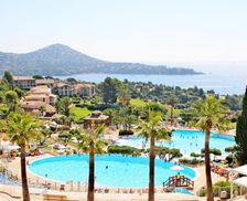France Provence-Alpes-Côte d'Azur Saint-Raphaël vacation rental compare prices direct by owner 29083123