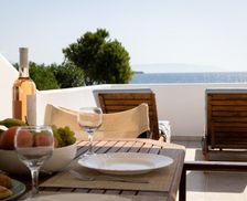 Greece Paros Chrissi Akti vacation rental compare prices direct by owner 5447323