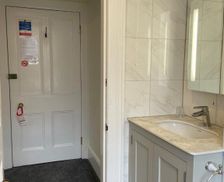 United Kingdom Bath and North Somerset Bath vacation rental compare prices direct by owner 16182483
