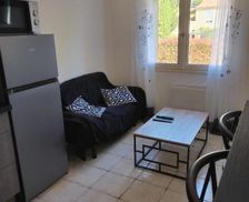 France Languedoc-Roussillon Uzès vacation rental compare prices direct by owner 26880459