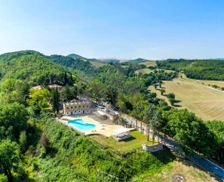 Italy Marche Fermignano vacation rental compare prices direct by owner 26872210