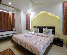 India Rajasthan Udaipur vacation rental compare prices direct by owner 28791988