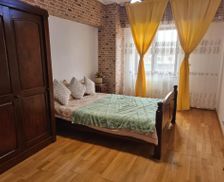 Romania Bacău Bacău vacation rental compare prices direct by owner 29189148