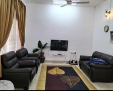 Malaysia Johor Pontian Kecil vacation rental compare prices direct by owner 27697814