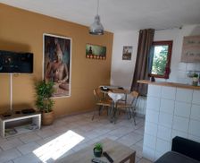 France Provence-Alpes-Côte d'Azur Arles vacation rental compare prices direct by owner 7032139