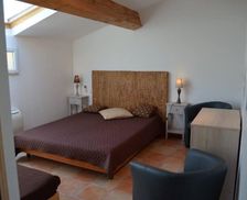 France Languedoc-Roussillon Vivès vacation rental compare prices direct by owner 28085230
