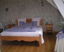 France Auvergne Paulhac vacation rental compare prices direct by owner 16327953