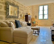 France Languedoc-Roussillon Pézenas vacation rental compare prices direct by owner 28629268