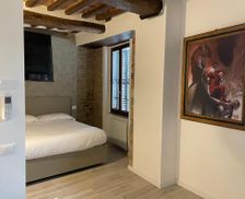 Italy Umbria Gubbio vacation rental compare prices direct by owner 26661883