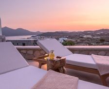 Greece Milos Mytakas vacation rental compare prices direct by owner 28770171