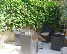 France Provence-Alpes-Côte d'Azur Arles vacation rental compare prices direct by owner 27358434