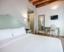 Italy Veneto Montebello Vicentino vacation rental compare prices direct by owner 14005016