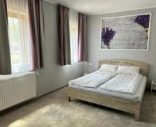 Hungary  Domonyvölgy vacation rental compare prices direct by owner 27749777
