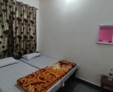 India Uttarakhand Nākuri vacation rental compare prices direct by owner 26800069