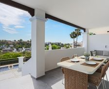 Spain Andalucía Estepona vacation rental compare prices direct by owner 32279612