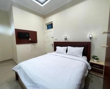 Indonesia Sumatra Bukittinggi vacation rental compare prices direct by owner 26968471