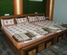 India Gujarat Rājpīpla vacation rental compare prices direct by owner 29337295