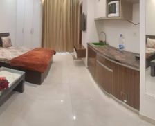 India Uttar Pradesh Noida vacation rental compare prices direct by owner 27464149
