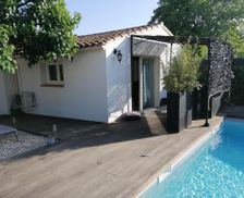 France Provence-Alpes-Côte d'Azur Martigues vacation rental compare prices direct by owner 26687095