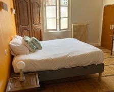 France Burgundy Semur-en-Auxois vacation rental compare prices direct by owner 26904978