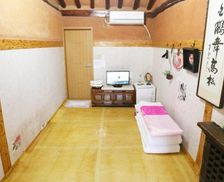 South Korea Jeollabuk-Do Jeonju vacation rental compare prices direct by owner 27067549