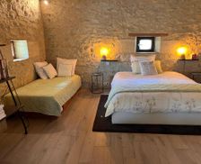France Aquitaine Lamothe-Landerron vacation rental compare prices direct by owner 26861236