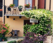 Italy Piedmont Verduno vacation rental compare prices direct by owner 13823075