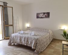 Italy Sardinia La Caletta vacation rental compare prices direct by owner 26743946