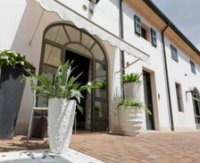 Italy Veneto Castelfranco Veneto vacation rental compare prices direct by owner 26768767