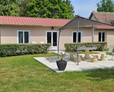 France Centre Gièvres vacation rental compare prices direct by owner 26889467