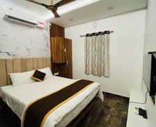 India Tamil Nadu Pollāchi vacation rental compare prices direct by owner 26704346