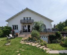 France Burgundy Mirebeau-sur-Bèze vacation rental compare prices direct by owner 26998061