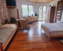 Poland Lesser Poland Zubrzyca Dolna vacation rental compare prices direct by owner 28598350