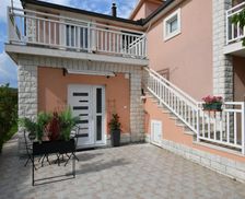 Croatia Split-Dalmatia County Sinj vacation rental compare prices direct by owner 27849577
