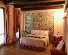 Italy Lombardy Ispra vacation rental compare prices direct by owner 14346255