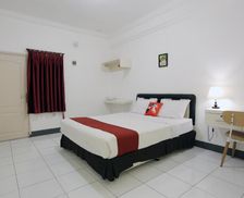 Indonesia Lombok Mataram vacation rental compare prices direct by owner 26695273