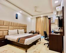 India Haryana Gurgaon vacation rental compare prices direct by owner 27841435