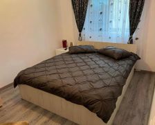 Romania Dolj Malu Mare vacation rental compare prices direct by owner 27011364