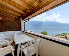 Italy Lombardy Tremosine Sul Garda vacation rental compare prices direct by owner 28670307