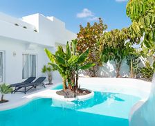 Spain Fuerteventura Corralejo vacation rental compare prices direct by owner 14919086