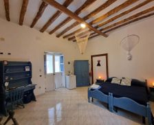 Italy Sicily Ginostra vacation rental compare prices direct by owner 15192002