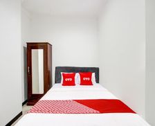 Indonesia Central Java Semarang vacation rental compare prices direct by owner 29359699